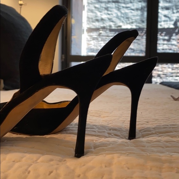 Manolo Blahnik Suede Mid-Heel Slingback Pump - Picture 2 of 2
